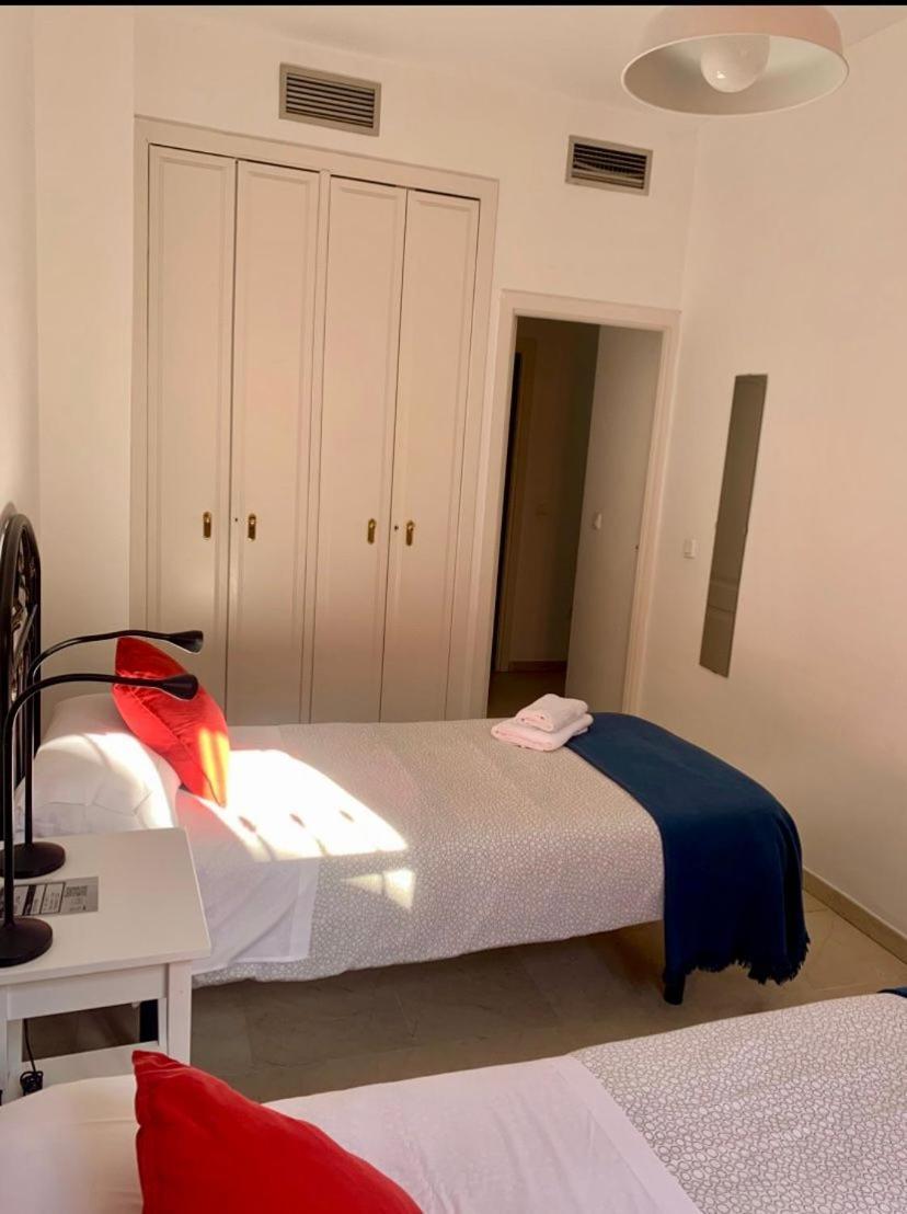 Apartamento Torre De La Plata إشبيلية المظهر الخارجي الصورة
