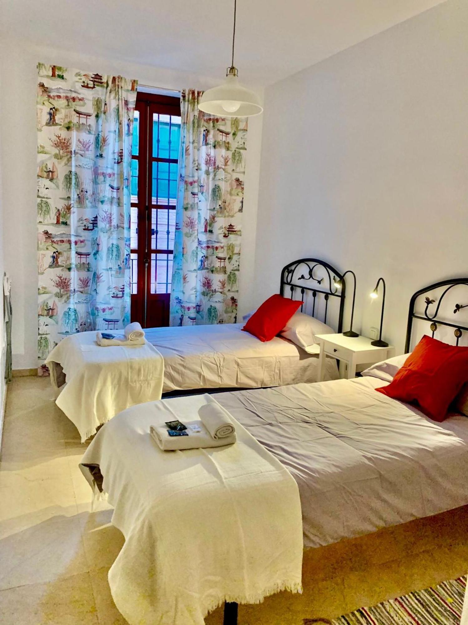 Apartamento Torre De La Plata إشبيلية المظهر الخارجي الصورة